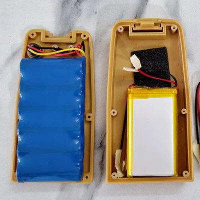 Thay cell pin toàn đạc Topcon